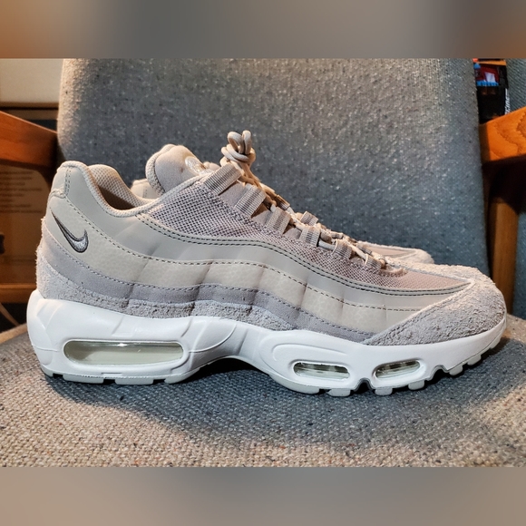 Nike Air Max '95 SE (LT Iron Ore/Cobblestone) Size 9.5 Mens - Picture 2 of 9